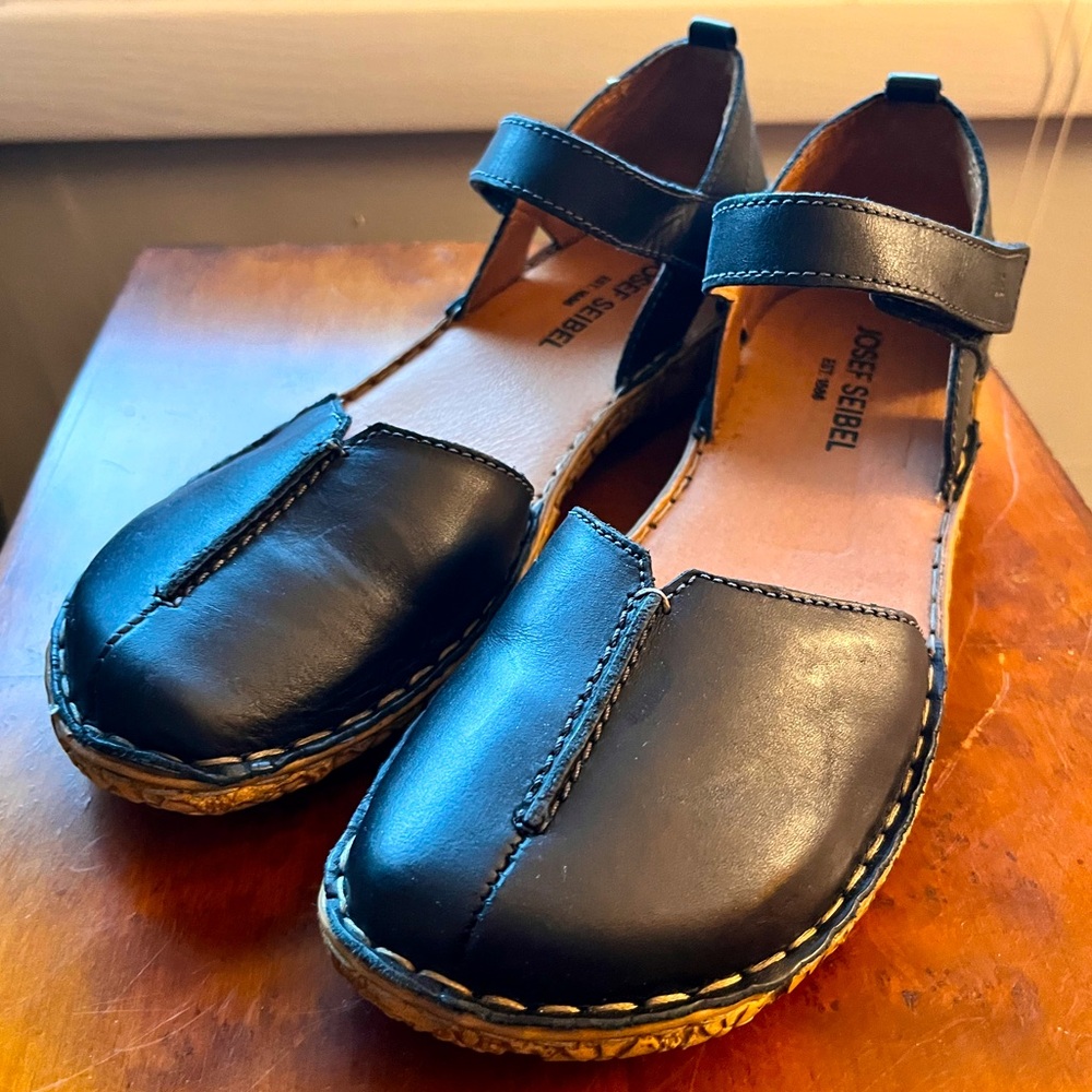 Josef Seibel women’s black Mary Jane shoe